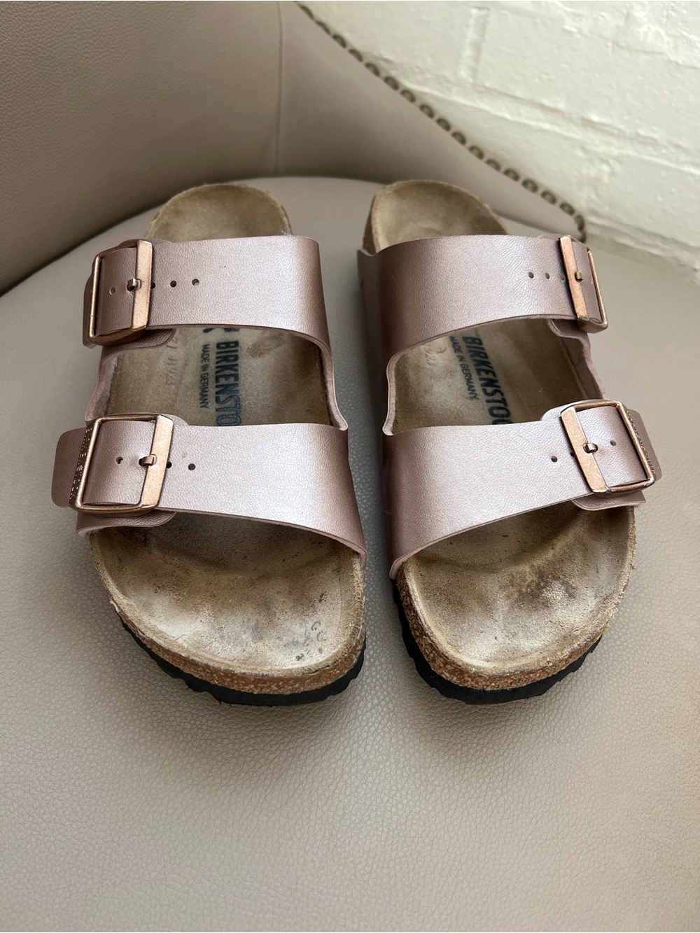 Women’s Birkenstock Arizona Sandals, Rose Gold, Size 39